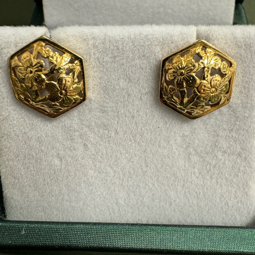 Authentic MINGS 14K Hexagon Sakura Earrings